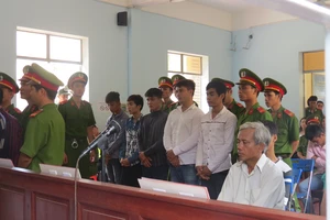 Vụ Chị làm KSV, em làm ĐTV: 10 thiếu niên phạm tội trộm cắp tài sản nhận án tù