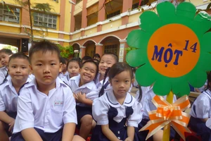 Trẻ vào lớp 1 không bắt buộc có giấy chứng nhận hoàn thành mầm non 5 tuổi