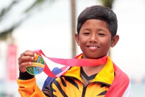 VĐV nhỏ tuối nhất SEA Games đoạt hai HCV