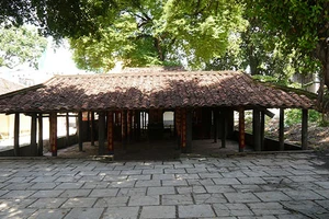 Đình cổ Sài Gòn xập xệ chờ 'chết'