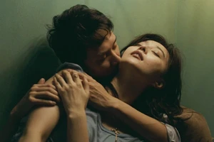 Những cảnh nóng gây ồn ào của Phạm Băng Băng