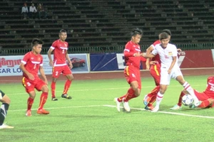 Giải U-16 Đông Nam Á: Đi trong...mưa bão