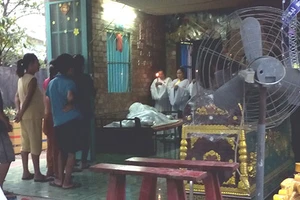 Vác rựa chém cả nhà hàng xóm, 1 người tử vong