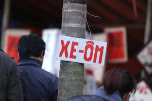 16 tuổi cùng bạn truy sát xe ôm để cướp tài sản