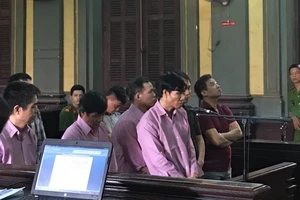 Tăng án băng nhóm bài bạc bịp chiếm đoạt 4,7 tỉ đồng