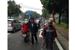'Đinh tặc' lộng hành ở trung tâm thành phố