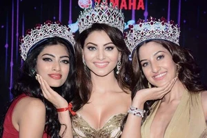 Nhan sắc tân Hoa hậu Hoàn vũ Ấn Độ