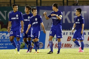 B.Bình Dương thử việc không thành năm ngoại binh