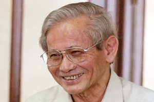 Khẩn thiết đề nghị đưa chủ quyền Hoàng Sa, Trường Sa vào môn lịch sử