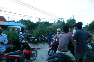 Vớt được xác ba học sinh đuối nước thương tâm