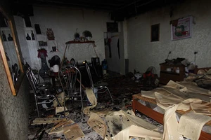 Thanh niên ngáo đá châm lửa đốt nhà suýt hại chết mẹ đẻ