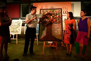 Hơn 1,2 tỉ đồng do nghệ sĩ gây quỹ 'Nhà chống lũ'