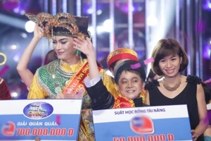 Hoàng Quân - con nuôi Hoài Linh giành Quán quân 'ẵm' 700 triệu đồng