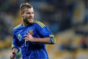 Đàn em Shevchenko đánh bại đồng đội của Bale