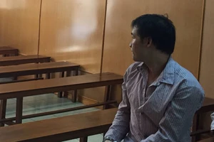 Vì tiếng khóc trẻ thơ, đồng nghiệp giết nhau