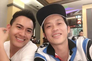 Hoài Linh lần đầu tiên khoe ảnh con trai gây bão