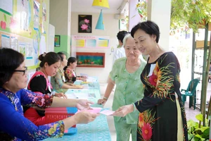 Hai tỉnh có tỉ lệ cử tri bỏ phiếu cao nhất, đạt 99,99%