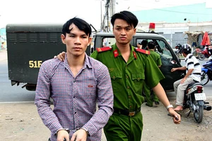 Hiếp dâm trẻ em hay chỉ trộm gà: Trần Văn Dũng được tại ngoại điều tra