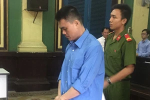 Mâu thuẫn việc thăm con chung, chồng giết vợ cũ 