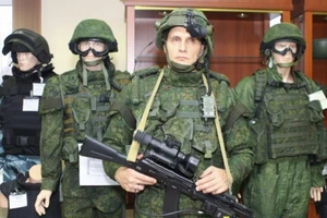 Ngắm bộ quân phục 'siêu chiến binh' của quân đội Nga