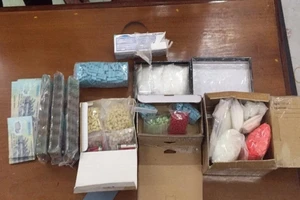 'Cắt ngọn' đường dây cung cấp thuốc lắc, ma túy đá