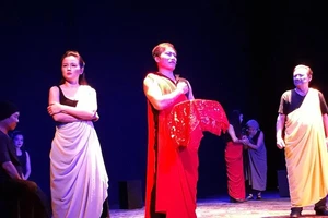 Mê Đê - sự mới mẻ cần thiết cho sân khấu TP.HCM