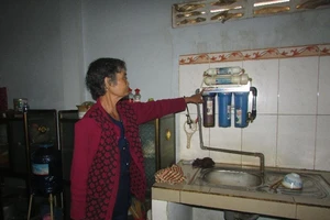 Nghi vấn 2 vợ chồng bị đầu độc bằng thuốc diệt cỏ 