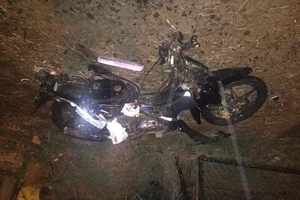 Xe tải tông chết nữ sinh khi chở người đi cấp cứu