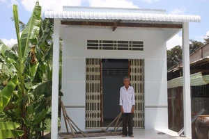 Hàng chục hộ dân đã nhận tiền xây nhà tình thương