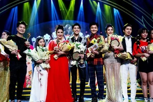 Trường Giang nhận cú đúp Mai Vàng 2017 