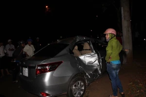 Ô tô tông xe máy, 4 người thương vong