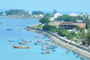 Chủ tịch UBND huyện đảo Lý Sơn bị kỷ luật khiển trách 