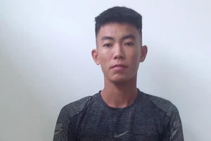 Trộm vàng của nhà hàng xóm 