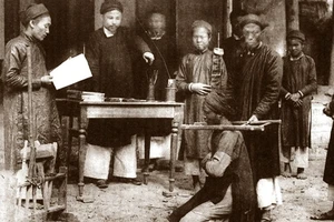 Luật pháp thời Trần xử nặng tội đánh bạc