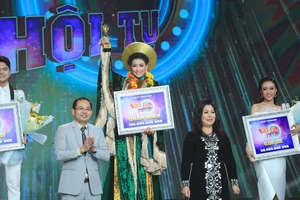 Danh ca Thái Châu, đạo diễn Lê Hoàng rơi lệ vì Nhã Thy