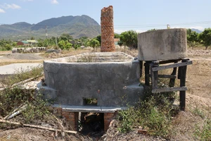  Người nấu đường thủ công ở Khánh Hòa bồi hồi ngắm 'phế tích'