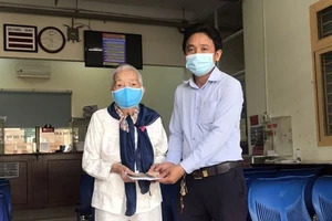 Mẹ Việt Nam anh hùng trao 8 triệu phòng, chống dịch COVID-19