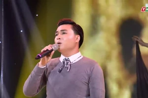 Nghe Đăng Nguyên hát 'Đâu phải bởi mùa thu' của Phú Quang