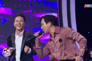 Trấn Thành thở ô xy khi hóa thân thành Đàm Vĩnh Hưng 