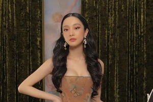 Phương Trinh Jolie giả nam, Jun Vũ và mỹ nhân Việt khoe dáng 