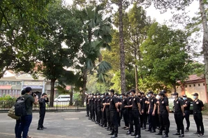 100 bảo vệ chuẩn bị cho lễ tang nghệ sĩ Chí Tài