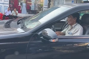 NSND Trần Hạnh đã về đất mẹ, diễn viên Thương Tín được tặng xe