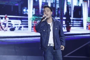 'Bản sao' Thái Thanh, Trường Vũ, Ưng Hoàng Phúc cùng Tranh đấu