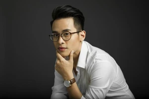 Hà Anh Tuấn góp gạo để 'Sài Gòn cùng nhau nấu cơm'