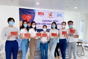 Hoa hậu Khánh Vân làm thiện nguyện, Tiểu Vy, Kiều Loan hiến máu nhân đạo