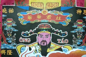 Cúng Ông Táo ngày 23 tháng Chạp: Vì sao gọi ‘2 ông 1 bà’?