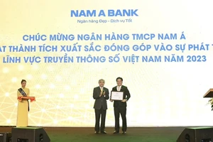 Nam A Bank - Ngân hàng chuyển đổi số của năm