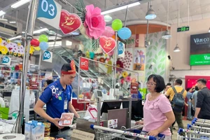 Saigon Co.op khuyến mãi tặng quà cho khách hàng trên kênh online và offline