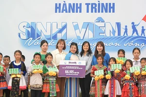Vinamilk nỗ lực nhiều hơn để mọi trẻ em được uống sữa