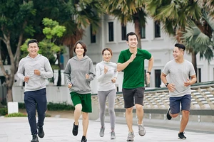 Ung thư là mối lo hàng đầu của người Việt khi chi phí y tế gia tăng và thiếu tài chính dự phòng